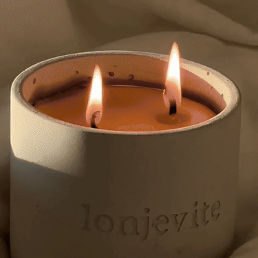 VELVET TOUCH CANDLE